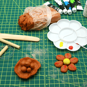 Bview Art <span class=keywords><strong>Kit</strong></span> d'argile de <span class=keywords><strong>poterie</strong></span> sèche à l'air 500g <span class=keywords><strong>Kit</strong></span> d'argile à modeler <span class=keywords><strong>pour</strong></span> adultes comprenant 6 pièces de peinture acrylique et palette de peinture - Product Image 3