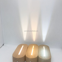 Vente en gros de lampes de table ovales RGB gravées blanches panneau acrylique lampe en bois base LED lampe de bureau base LED en bois