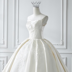 Ophelisa quây phong cách Tòa Án Hoàng Gia bóng váy cưới Satin Thêu vạt áo váy hoa ren pha lê - Product Image 4