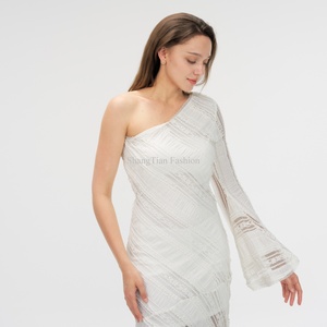 Robe moulante sexy pour femme, style Y2K, en crochet tricoté, à découpes et dos nu, pour le printemps et l'été, idéale pour la plage - Product Image 4