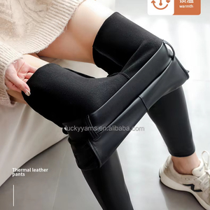 Pantaloni in <span class=keywords><strong>pelle</strong></span> sintetica pantaloni in velluto a vita alta da uomo Matte Leggings in <span class=keywords><strong>pelle</strong></span> immagini Sexy Leggings in <span class=keywords><strong>pelle</strong></span> per l'inverno - Product Image 2