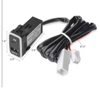 Toyota Vigo PD Type C Prise de courant USB, USB C et Charge rapide 3.0 Chargeur de voiture Adaptateur USB Port Socket pour Smartphone/Pad/Tablette