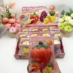 Juguetes de Peluche con Diseño Innovador de Sandía, Fresas y Piña, Juguetes Antiestrés de Frutas Simuladas, Juguetes de Alta Calidad - Product Image 4