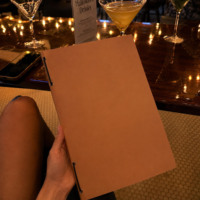 Porte-menu personnalisé en cuir véritable B5 pour café, bar, restaurant, couverture de menu en cuir de vachette vintage, livres de menus en cuir