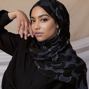 Foulard Hijab Ethnique Musulman Hijab Imprimé Arabe 2024 Satin Polyester Hijab Imprimé Léopard - Product Image 5