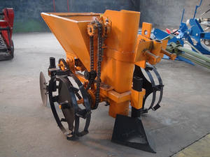 Achetez une machine <span class=keywords><strong>à</strong></span> <span class=keywords><strong>planter</strong></span> des pommes <span class=keywords><strong>de</strong></span> <span class=keywords><strong>terre</strong></span> en ligne, <span class=keywords><strong>de</strong></span> haute qualité <span class=keywords><strong>à</strong></span> des prix compétitifs - Product Image 1