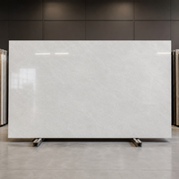 Dalle en pierre frittée effet marbre Magnolia, carrelage en porcelaine poli effet marbre 1600 x 3200 x 12 mm pour mur