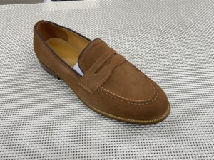 Mocasines de lujo cosidos a mano para hombre, de cuero genuino de vaca, estilo casual y de negocios, con múltiples opciones de textura. - Product Image 4