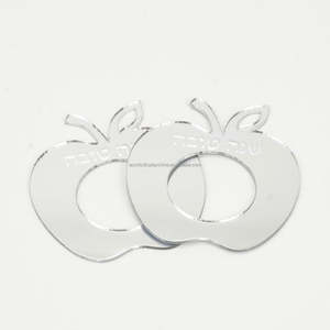 Ensemble de 4 bagues de serviettes en argent, bagues, en Lucite, <span class=keywords><strong>Shana</strong></span> Tova - Product Image 1