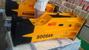 Martillo Hidráulico SB 121 de Calidad Premium, Motor para Excavadoras de 28-35 Toneladas, Cincel de 155 mm de Diámetro, 1 Año de Garantía en el Cuerpo Principal - Product Image 5