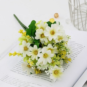 KEWEI foglia gialla 514 7-forchette testa di crisantemo artificiale margherita fiore di seta per festa natale laurea pasqua decorazione - Product Image 3
