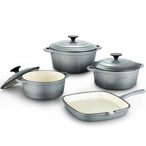 Vente <span class=keywords><strong>en</strong></span> gros d'ustensiles de cuisine rouge Casserole <span class=keywords><strong>en</strong></span> <span class=keywords><strong>fonte</strong></span> à induction Casserole <span class=keywords><strong>en</strong></span> <span class=keywords><strong>fonte</strong></span> <span class=keywords><strong>émaillée</strong></span> antiadhésive pour le <span class=keywords><strong>four</strong></span> Ensembles de casseroles - Product Image 6