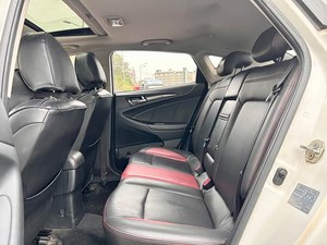 Auto <span class=keywords><strong>Usado</strong></span> 2015 2016 <span class=keywords><strong>2017</strong></span> Changan Eado XT Transmisión Manual con Techo Corredizo Asientos de Cuero Volante Multifuncional Reversa - Product Image 4