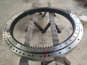 Rodamiento de Giro para Excavadora R924, Anillo de Giro de Alta Calidad - Product Image 2