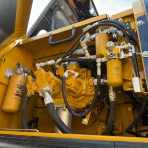 Excavadora Usada de 40 Toneladas, Nivel 3, Sin DEF, Cucharón de 2.38m, Motor y Transmisión de 259kW para Canteras y Movimiento de Tierras Pesadas - Product Image 5