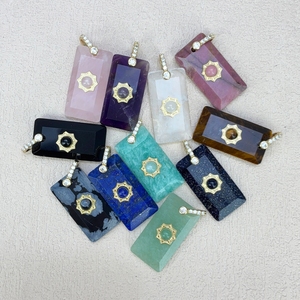 Pendentif artisanal en pierres précieuses de forme rectangulaire, œil de tigre naturel, améthyste, lapis-lazuli, avec breloque fleur, pour collier DIY - Product Image 2