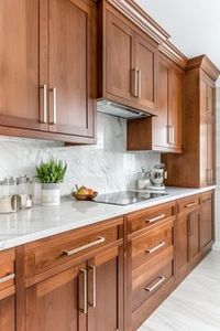 Armoires de <span class=keywords><strong>cuisine</strong></span> en bois massif américain de qualité supérieure pour la rénovation de villas, solutions de rangement vintage pour toute la maison - Product Image 3