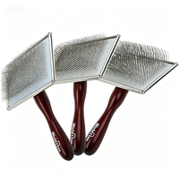 Brosse à poils pour animaux de compagnie avec manche en bois |   Brosse de toilettage pour chiens et chats, démêlante et volumatrice, idéale pour les caniches