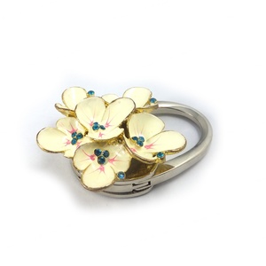 High Grade Flower Shape Exquisite Design Tourist Souvenir Gift Bright Beautiful <b>Bag</b> <b>Holder</b> - Product Image 3