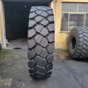 Pneus Fengshen 21.00R33 tout acier pour camions à benne basculante et engins de construction - Product Image 1