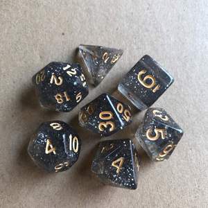 Juego de Dados Poliédricos de Acrílico con Purpurina Transparente y Piedras Preciosas Naturales para D&D y Juegos de Rol al por Mayor - Product Image 4