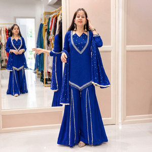 ชุดคุर्ติอินเดียสีน้ำเงินแบบใหม่สำหรับขายส่ง ตัดเย็บอย่างดี ประดับเลื่อมปักลายบนผ้าเครป ทรงเข้ารูป เหมาะสำหรับงานดิวาลี งานแต่งงาน และงานเลี้ยง คุณภาพพรีเมียม - Product Image 1