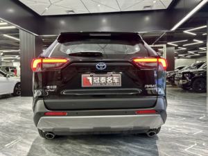 Toyota <span class=keywords><strong>RAV4</strong></span> Hybride SUV 4 <span class=keywords><strong>portes</strong></span> 2022 d'<span class=keywords><strong>occasion</strong></span> avec sièges en cuir, pneus R17, intérieur foncé, conduite à gauche, livraison rapide - Product Image 6