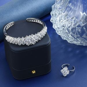 เครื่องประดับคริสตัล CZ เป็นประกายตราพรีเมี่ยมใหม่2ชิ้นสร้อยข้อมือที่มีเสน่ห์แหวนแต่งงาน S-111เจ้าสาว - Product Image 3