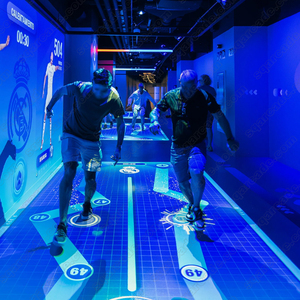 Terrain de football interactif, équipement de divertissement sportif, équipement de divertissement intérieur, sol lumineux interactif à LED - Product Image 5