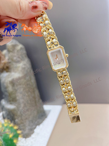 Montre-bracelet pour femme de haute qualité MK, montre pour femme d'affaires et de loisirs avec bracelet en acier. Cadran romain. Montre à quartz - Product Image 3