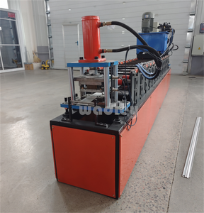 Machine de profilage à froid pour panneaux arrière de rayonnages industriels et panneaux de présentation pour magasins - Product Image 3