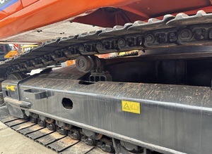 Excavatrice sur chenilles d'occasion Doosan DH220LC-7 d'origine coréenne, 22 tonnes, hydraulique, moyenne taille, faible nombre d'heures de fonctionnement, moteur, pompe, roulement - Product Image 5