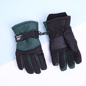 Gants de <span class=keywords><strong>Ski</strong></span> d'hiver pour enfants Sports de plein air équitation gants chauds anti-dérapant imperméable doigt fendu épaissi alpinisme plaine - Product Image 6