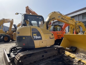 Excavatrice hydraulique Komatsu PC78-8 d'occasion, Japon, bon état, moteur, pompe à engrenages, PLC, 2016, 7 T, capacité de la benne de 0,3 m³, excavatrice - Product Image 2