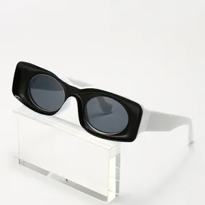 2021 Trendy Style UV400 Full Square Frame Sunglasses Italy Style Rectangle PC Frame Women Sunglasses Designer Sunglass