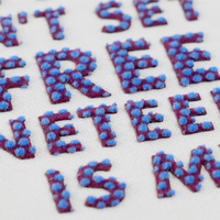 Autocollant thermocollant 3D en flocage avec logo personnalisé, design en velours multicolore pour streetwear et vêtements de sport, haute qualité