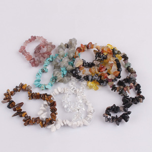 Handmade Joker dễ thương Strand Vòng đeo tay với đầy màu sắc tinh thể màu hồng hình dạng hình học phong cách cổ điển unisex bán buôn - Product Image 3