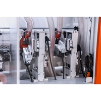 Machine de chantournage automatique robuste pour l'application de chants PVC sur poutres stratifiées pour fabricants de bois lamellé-collé