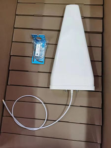 Antenne Yagi sans fil à gain élevé 698-2700 MHz avec connecteur N femelle 12 dBi pour amplificateur de signal GSM 3G 4G 5G - Product Image 5