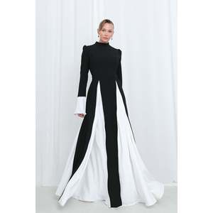 Puane Women's Modern Modest Contrast Panel Detail Evening Dress - Elegant Black-Ecru Abaya Gown for Special Occasions - Product Image 4
