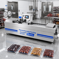Machine d'emballage sous vide par thermoformage automatique pour dattes, solution d'emballage haute efficacité pour la conservation des aliments frais en usine.