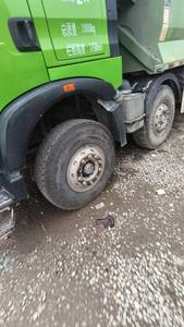 <span class=keywords><strong>Camion</strong></span> d'occasion Sinotruk HOWO TX7 PRO 540HP 8x4, tête de benne basculante pour <span class=keywords><strong>Camion</strong></span> Volquete 8x4 12 roues, conduite à gauche, Euro 6 Diesel, caisse de 6,2m - Product Image 4