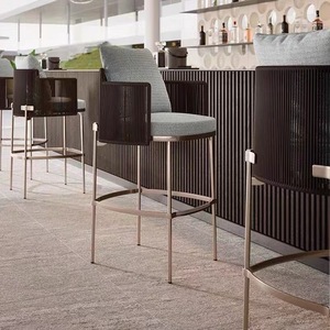 Ensemble <span class=keywords><strong>de</strong></span> canapés modernes en rotin pour les loisirs <span class=keywords><strong>de</strong></span> plein air en acier inoxydable et métal pour terrasse, cour, villa, <span class=keywords><strong>jardin</strong></span> et balcon. - Product Image 4