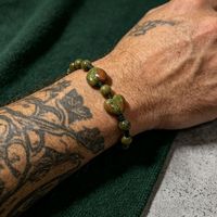 Bracelet artisanal en pierres naturelles pour la paix spirituelle et l'énergie de guérison, avec cœurs, réglable, en macramé, pour femme, cadeau bijou