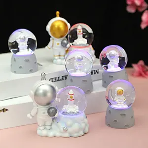 Onore della sfera di cristallo personalizzato decorazione Desktop globo di neve camera da letto regali artigianato ornamenti