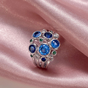 Anello da Donna a Cerchio Aperto, Design Elegante e Traforato, Gioiello alla Moda con Accento in Pietra, Stile Fidanzamento, Idea Regalo - Product Image 4