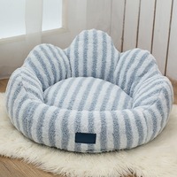 Lit pour animaux de compagnie en peluche personnalisé en gros pour chiens et chats, design floral chaud d'hiver, grande taille, sac de couchage respirant, OEM/ODM