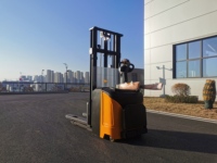 Chariot élévateur à palettes électrique pour entrepôt, capacité 1 tonne, chariot élévateur à grande hauteur