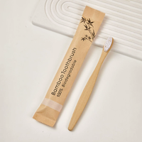 Tempat Sikat Gigi Bambu Ramah Lingkungan, Dapat Digunakan Kembali, Ergonomis, Lembut, Biodegradable, Berbahan Arang, Cocok untuk Perjalanan Hotel, Dilengkapi Logo