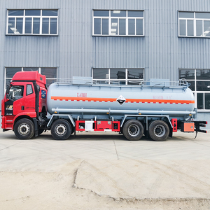 Transporteur de réservoir de marchandises corrosives de grande capacité de haute qualité 4x2 Transmission manuelle de roue d'entraînement vente directe d'usine nouveau - Product Image 2